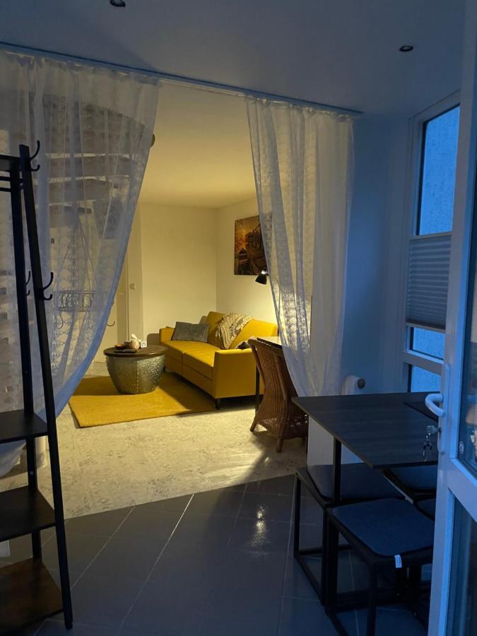 Ferienhaus Weniger Apartment บาดซาโรว์ ภายนอก รูปภาพ